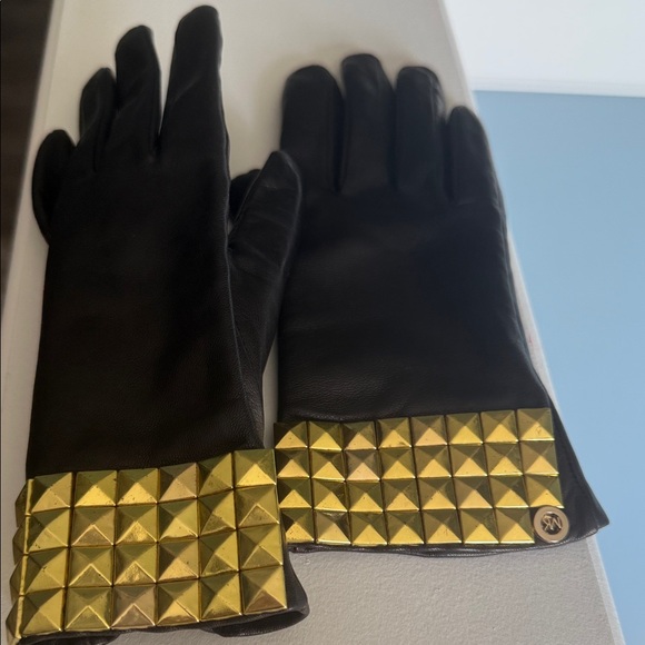 MICHAEL Michael Kors Other - MICHAEL Michael Kors Black Gloves with Gold Accents new without tags